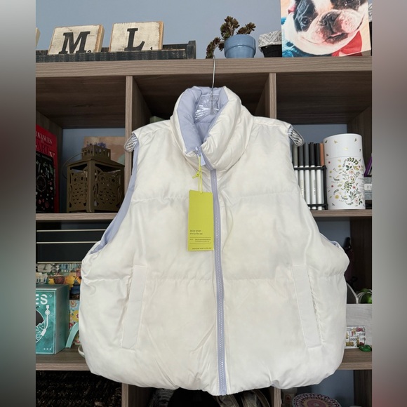 White cropped puffer vest size XL (All in Motion) - Picture 1 of 6